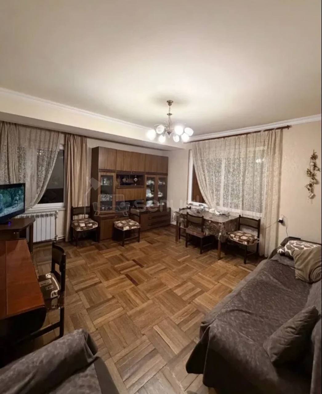 3 Սենյականոց Բնակարան, 82քմ, 9/14 հարկ, Նորմալ Վիճակում, Կահավորված, Արևկող