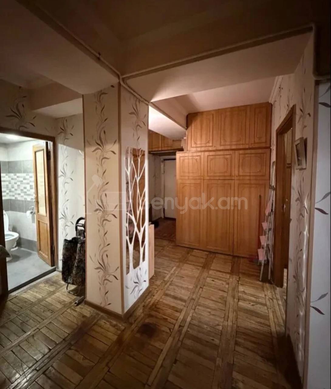 3 Սենյականոց Բնակարան, 82քմ, 9/14 հարկ, Նորմալ Վիճակում, Կահավորված, Արևկող