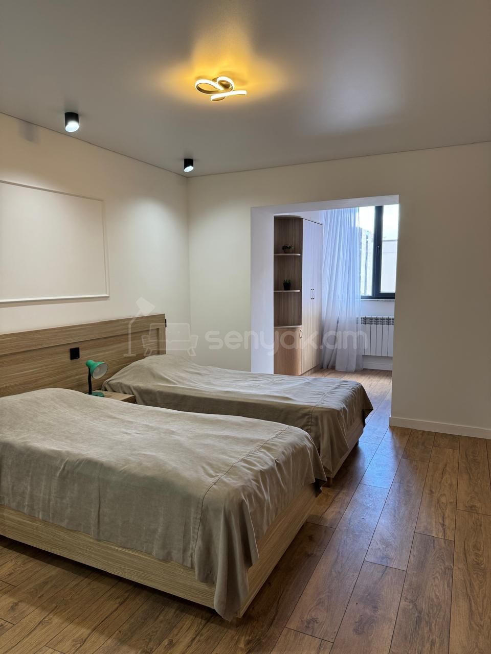 3 Սենյականոց Բնակարան Քարե Շենքում, 77քմ, 4/5 հարկ, Կապիտալ Վերանորոգված