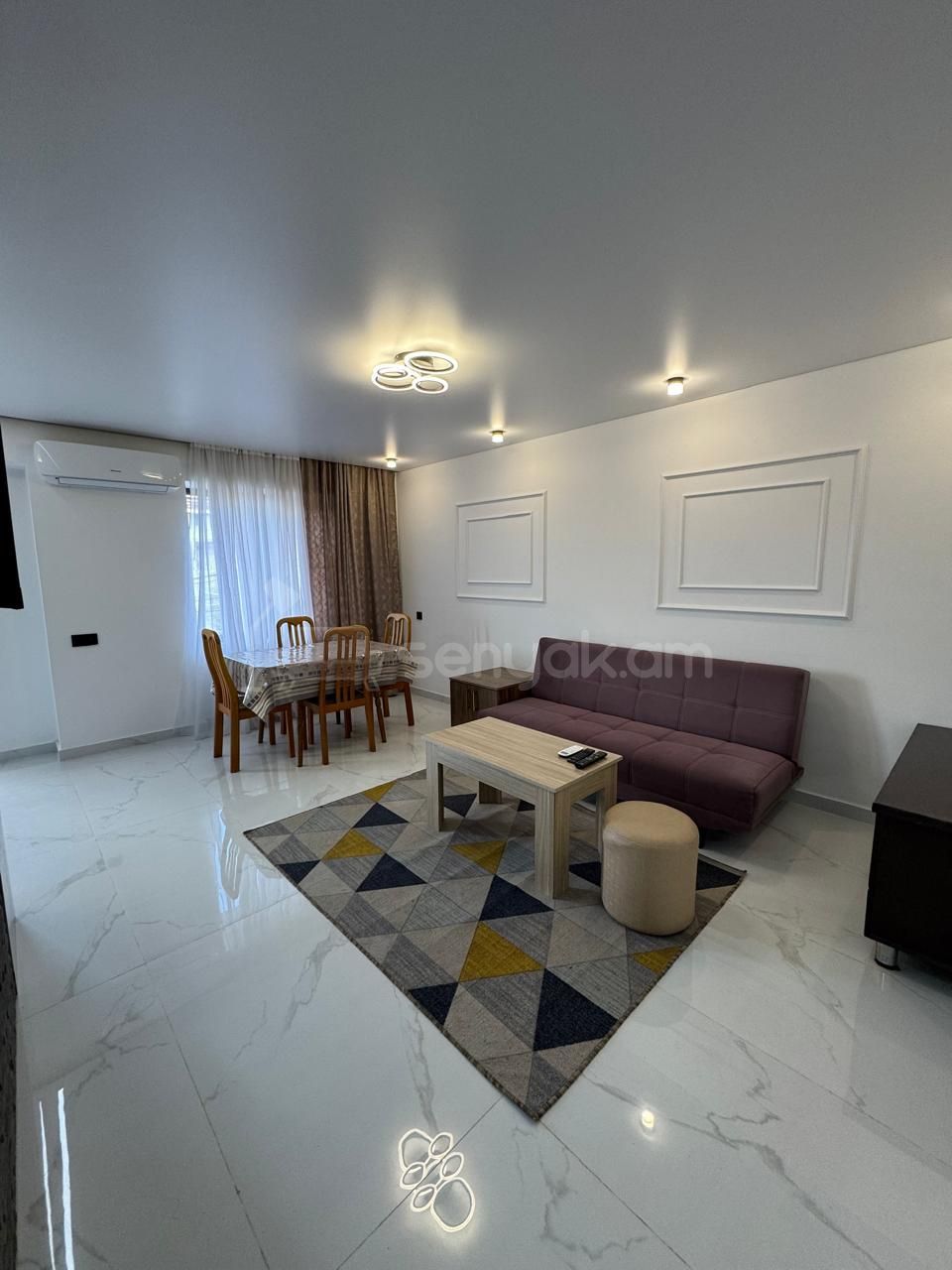 3 Սենյականոց Բնակարան Քարե Շենքում, 77քմ, 4/5 հարկ, Կապիտալ Վերանորոգված