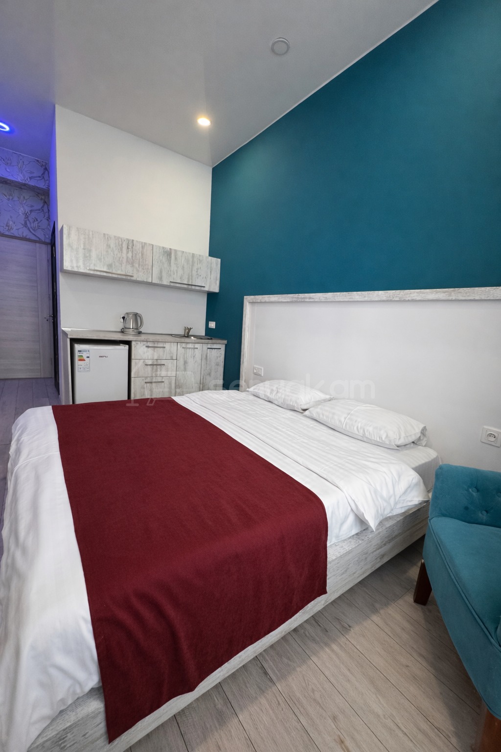 1 Սենյականոց Բնակարան Նորակառույցում, 20քմ, 3/3 հարկ, Դիզայներական Վերանորոգված