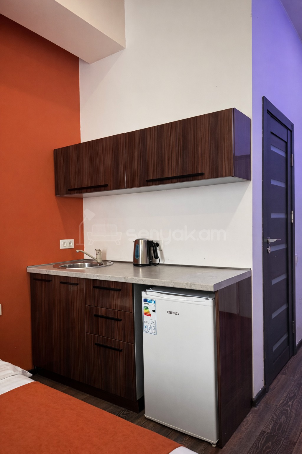 1 Սենյականոց Բնակարան Նորակառույցում, 20քմ, 3/3 հարկ, Դիզայներական Վերանորոգված