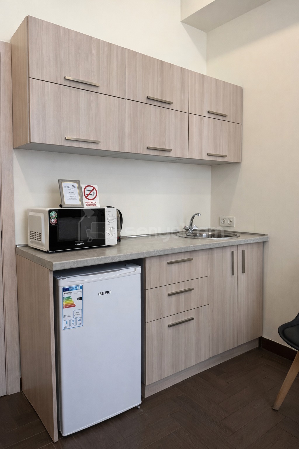 3 Սենյականոց Բնակարան Նորակառույցում, 30քմ, 2/3 հարկ, Դիզայներական Վերանորոգված