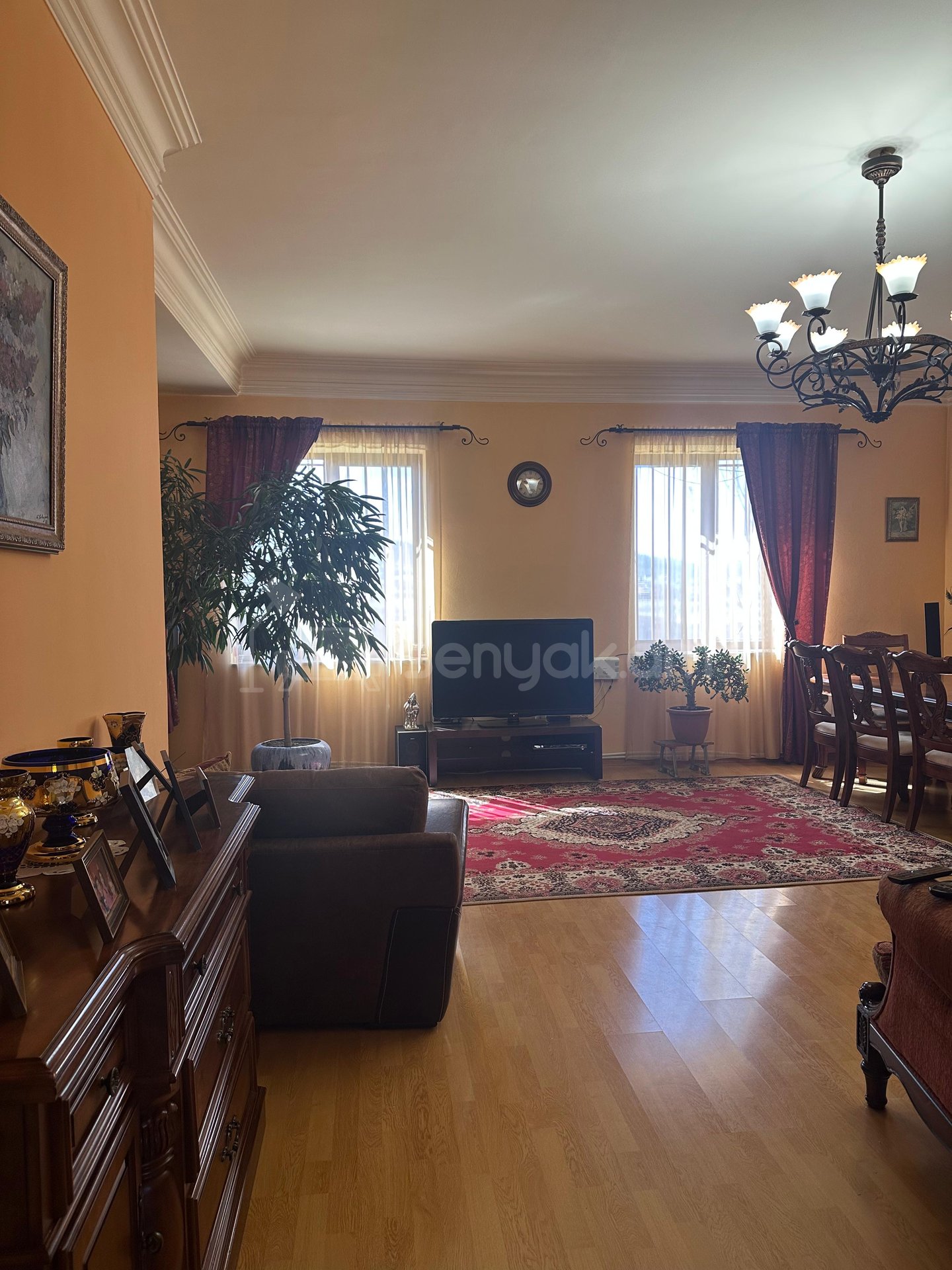 6 Սենյականոց Սեփական Տուն, 320քմ, Կապիտալ Վերանորոգված