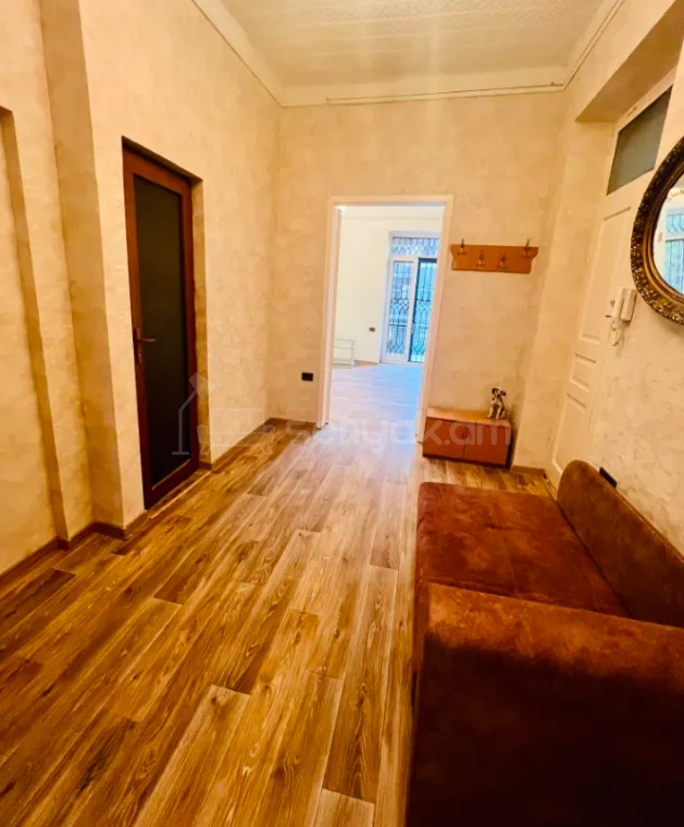 Օֆիսային Տարածք, 105քմ, Կապիտալ Վերանորոգված