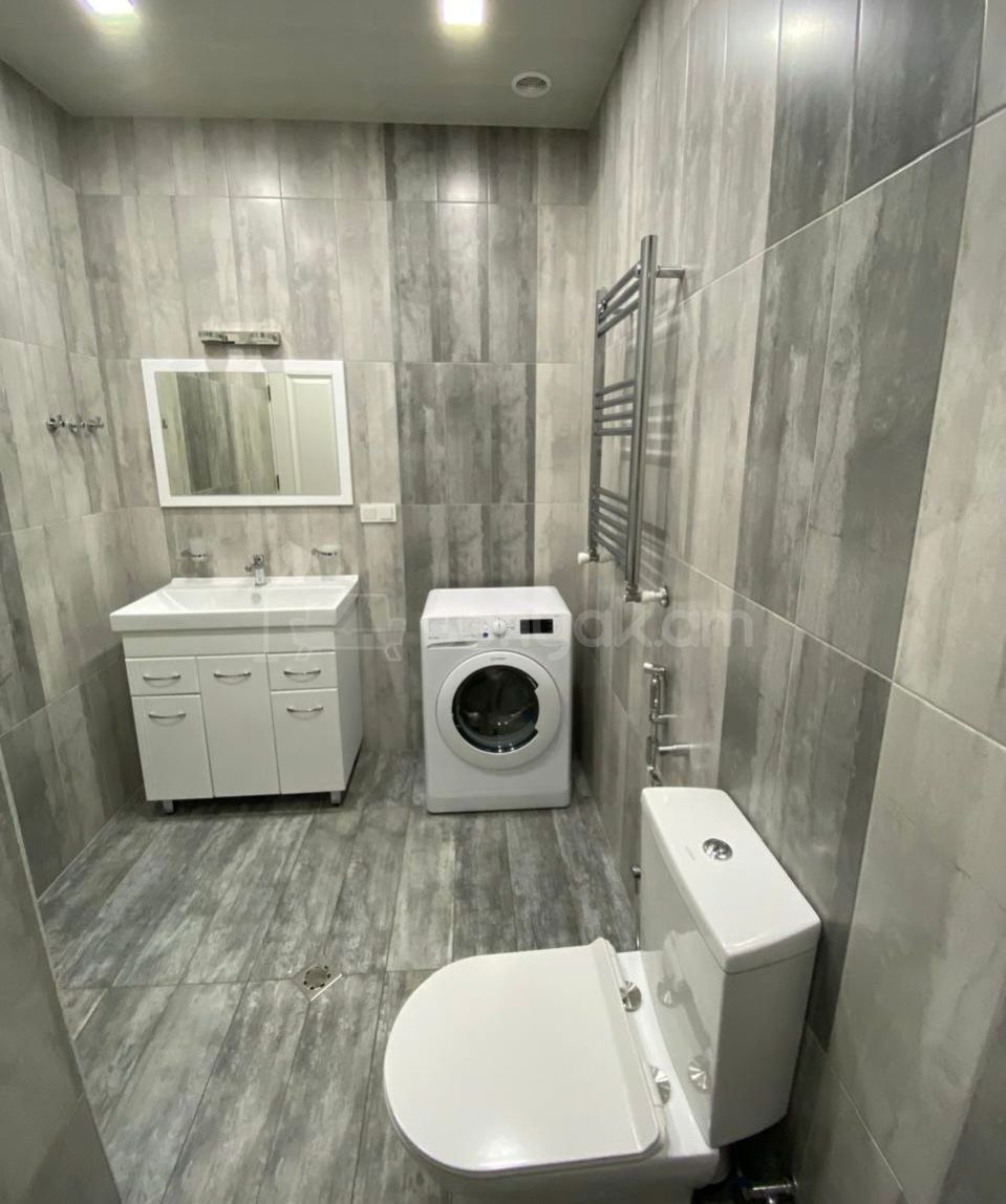 2 Սենյականոց Բնակարան Նորակառույցում, 71քմ, 8/15 հարկ, Կապիտալ Վերանորոգված