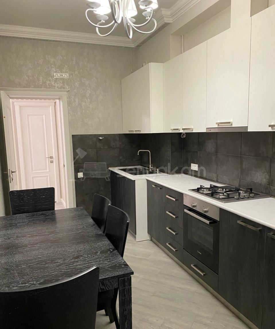 2 Սենյականոց Բնակարան Նորակառույցում, 71քմ, 8/15 հարկ, Կապիտալ Վերանորոգված