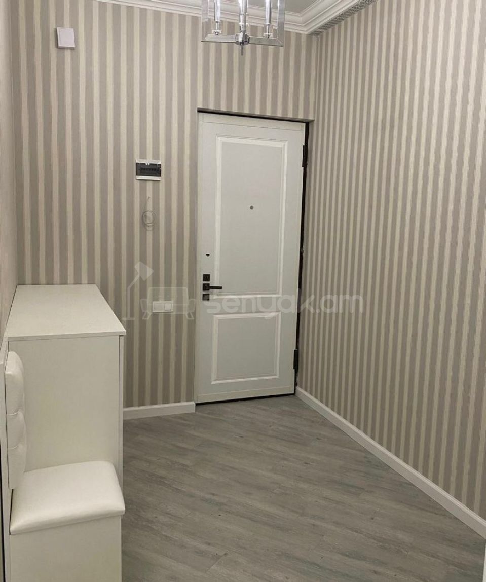 2 Սենյականոց Բնակարան Նորակառույցում, 71քմ, 8/15 հարկ, Կապիտալ Վերանորոգված