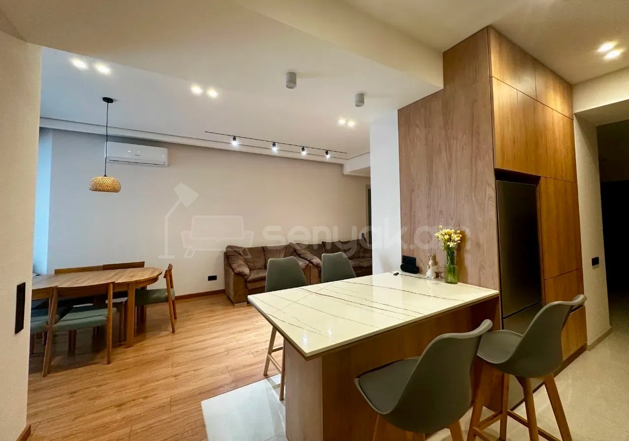 4 Սենյականոց Բնակարան Նորակառույցում, 126քմ, 14/17 հարկ, Դիզայներական Վերանորոգված