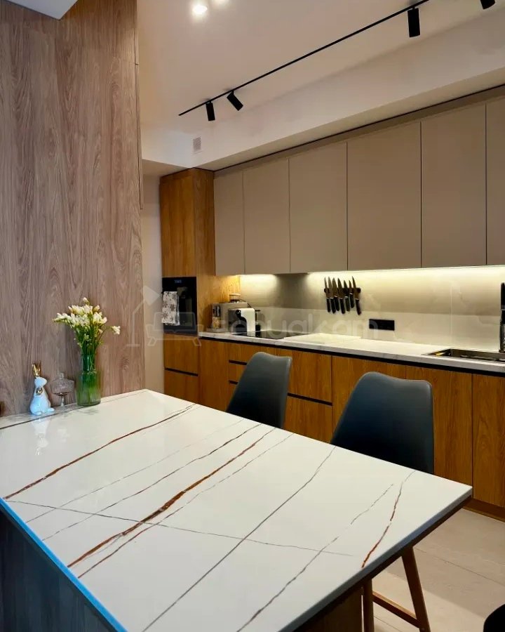 4 Սենյականոց Բնակարան Նորակառույցում, 126քմ, 14/17 հարկ, Դիզայներական Վերանորոգված