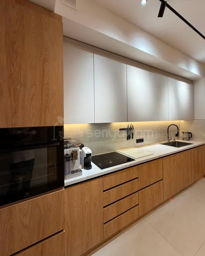 4 Սենյականոց Բնակարան Նորակառույցում, 126քմ, 14/17 հարկ, Դիզայներական Վերանորոգված