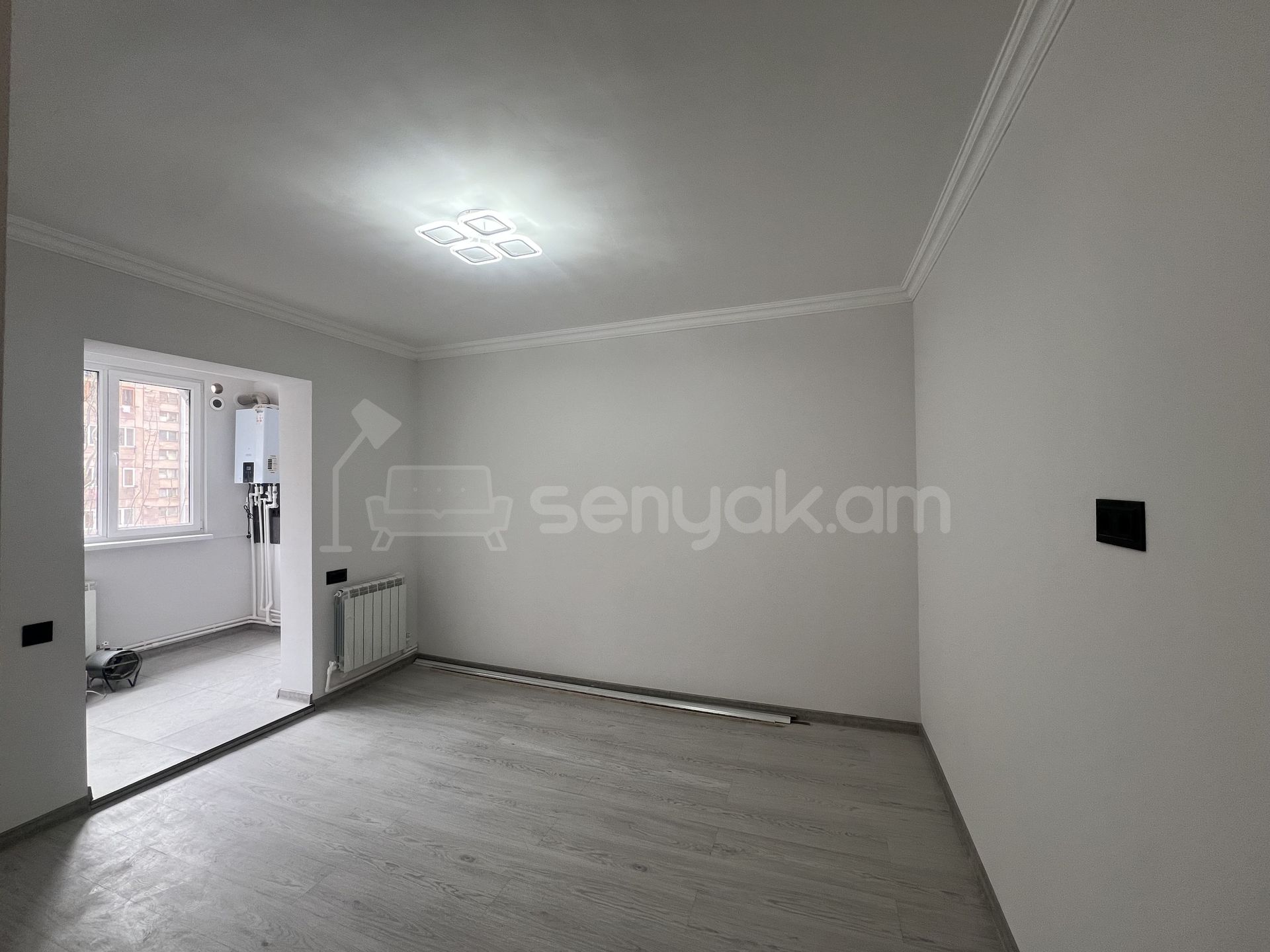 1 Սենյականոց Բնակարան, 35քմ, 4/9 հարկ, Կապիտալ Վերանորոգված