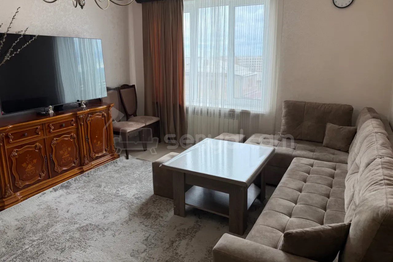 1 Սենյականոց Բնակարան Քարե Շենքում, 44քմ, 5/5 հարկ, Կապիտալ Վերանորոգված
