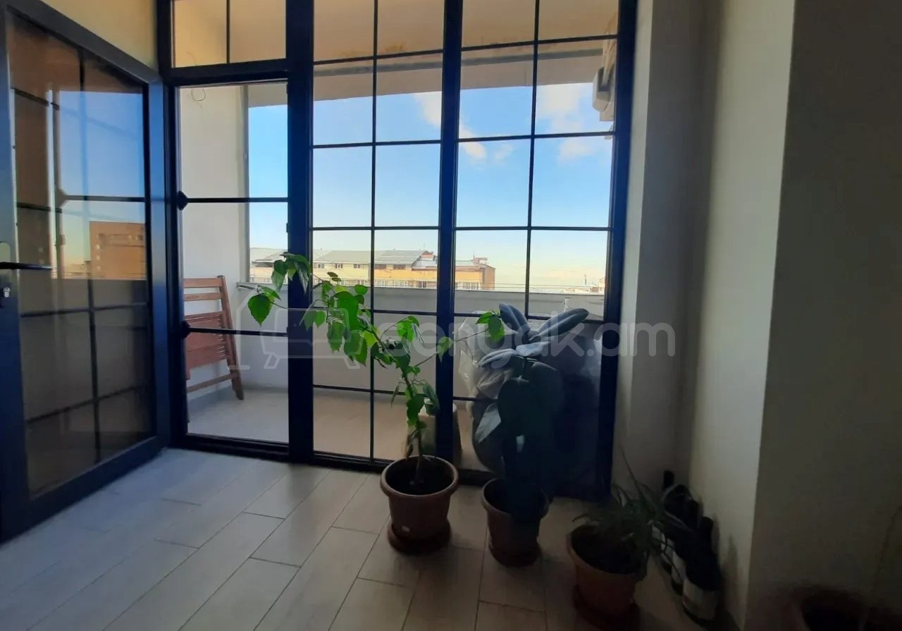 2 Սենյականոց Բնակարան, 51քմ, 8/9 հարկ, Կապիտալ Վերանորոգված