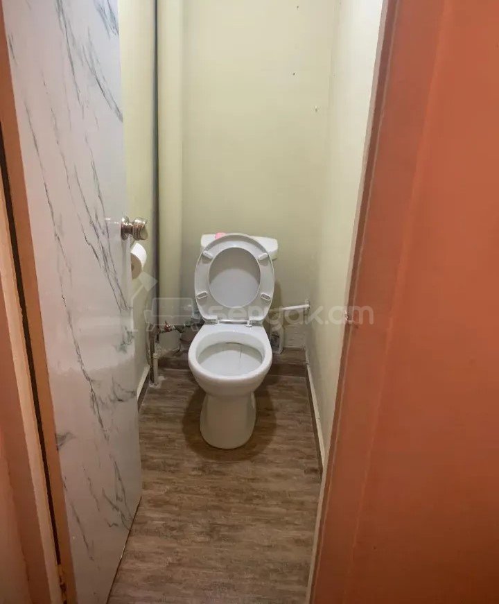 2 Սենյականոց Բնակարան Քարե Շենքում, 46քմ, 5/5 հարկ, Կոսմետիկ Վերանորոգված