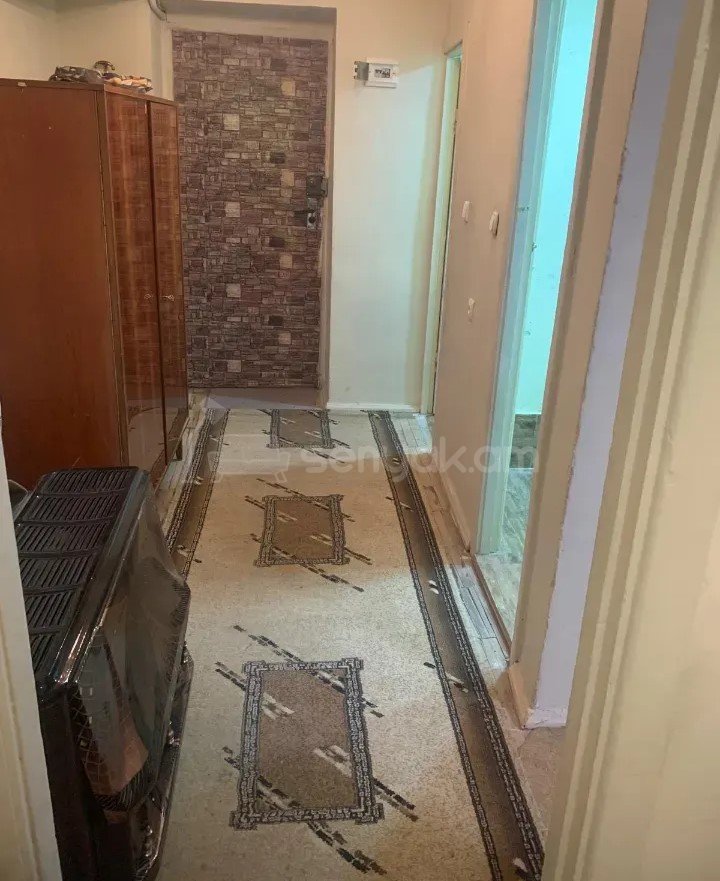 2 Սենյականոց Բնակարան Քարե Շենքում, 46քմ, 5/5 հարկ, Կոսմետիկ Վերանորոգված