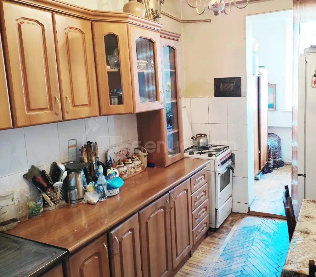 3 Սենյականոց Բնակարան, 77քմ, 5/9 հարկ, Պետական Վիճակում