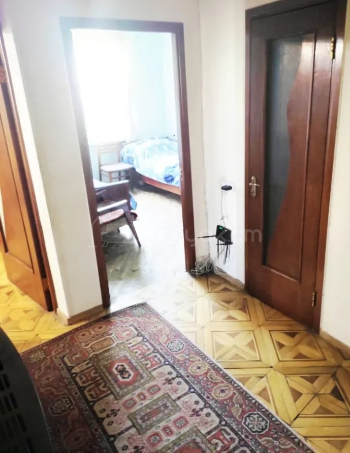 3 Սենյականոց Բնակարան, 77քմ, 5/9 հարկ, Պետական Վիճակում