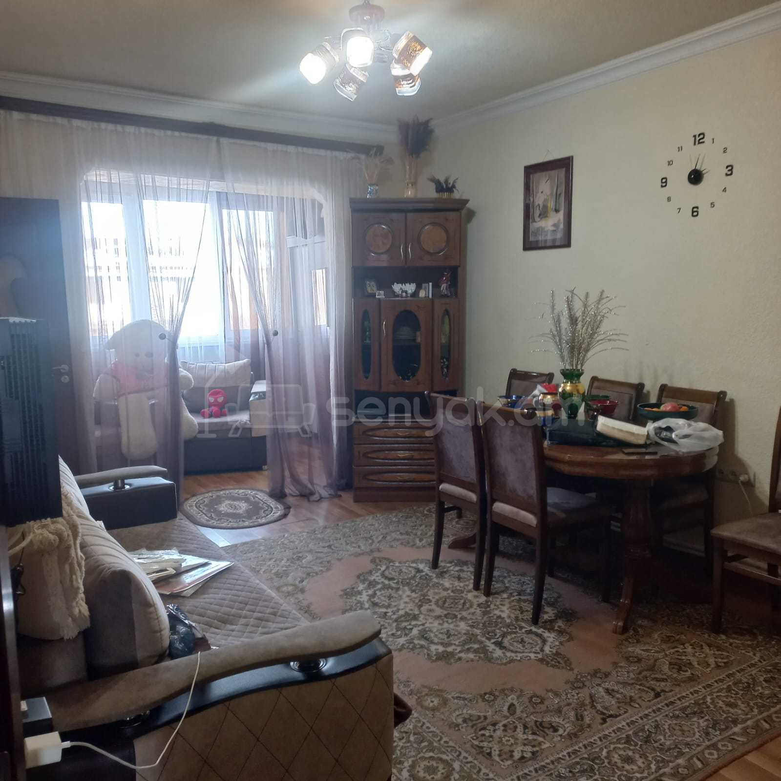 2 Սենյականոց Բնակարան Քարե Շենքում, 55քմ, 5/5 հարկ, Կապիտալ Վերանորոգված