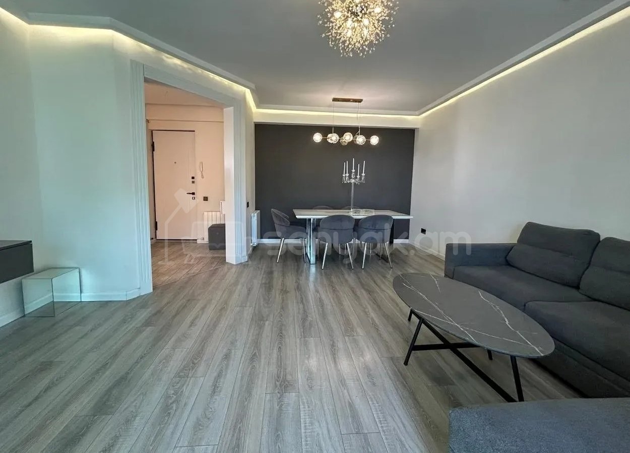 3 Սենյականոց Բնակարան, 93քմ, 12/16 հարկ, Կապիտալ Վերանորոգված