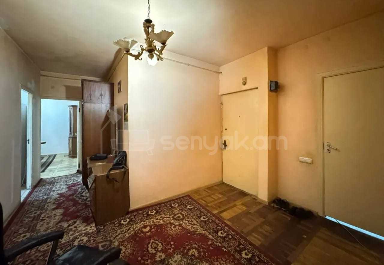 3 Սենյականոց Բնակարան, 82քմ, 13/16 հարկ, Նորմալ Վիճակում