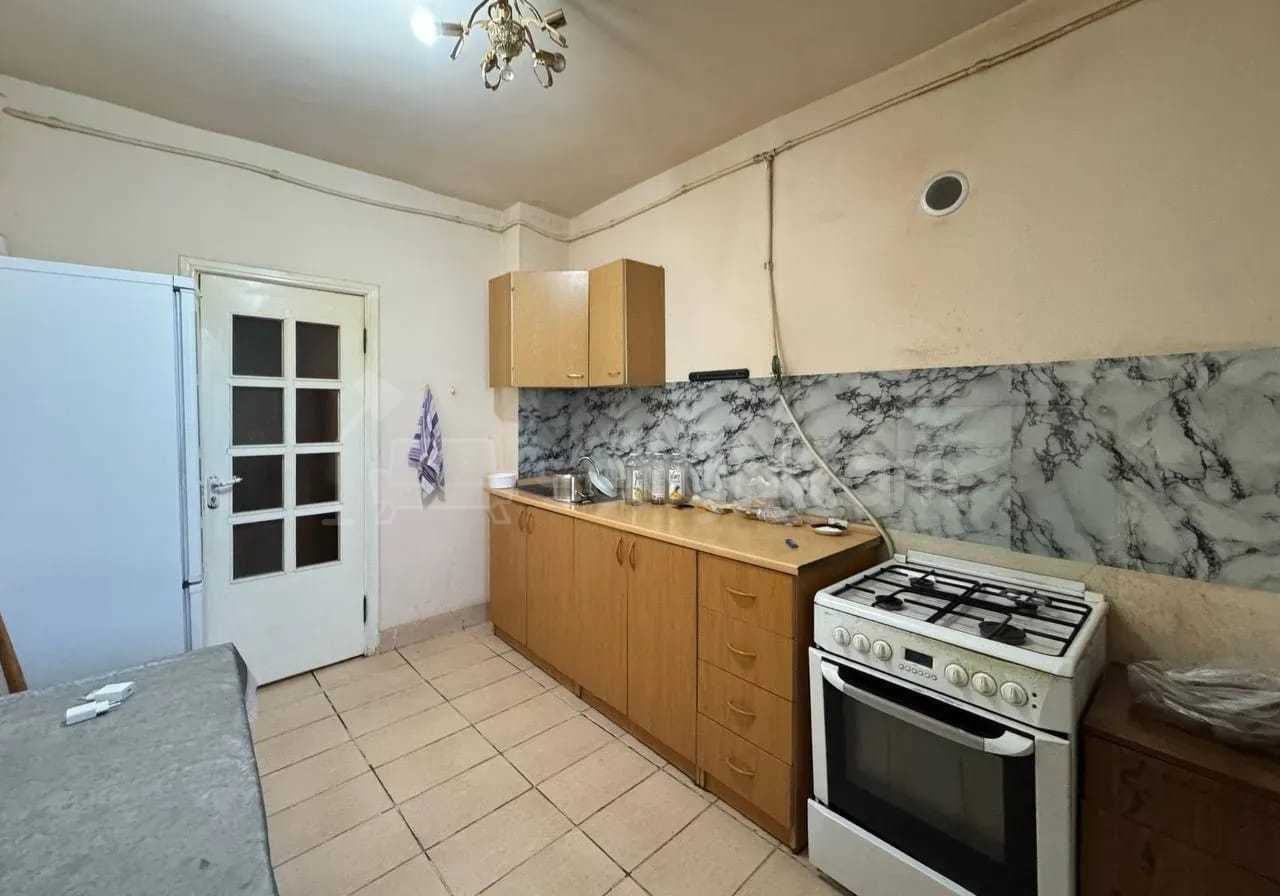 3 Սենյականոց Բնակարան, 82քմ, 13/16 հարկ, Նորմալ Վիճակում