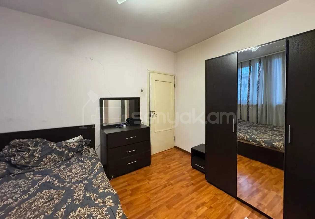 3 Սենյականոց Բնակարան, 82քմ, 13/16 հարկ, Նորմալ Վիճակում