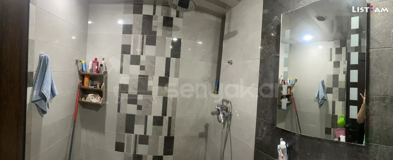 3 Սենյականոց Բնակարան, 84քմ, 6/9 հարկ, Նորմալ Վիճակում