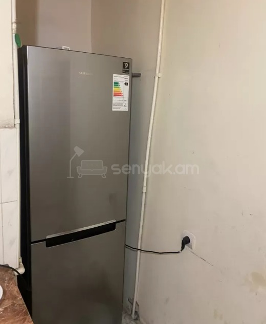 3 Սենյականոց Բնակարան, 84քմ, 6/9 հարկ, Նորմալ Վիճակում