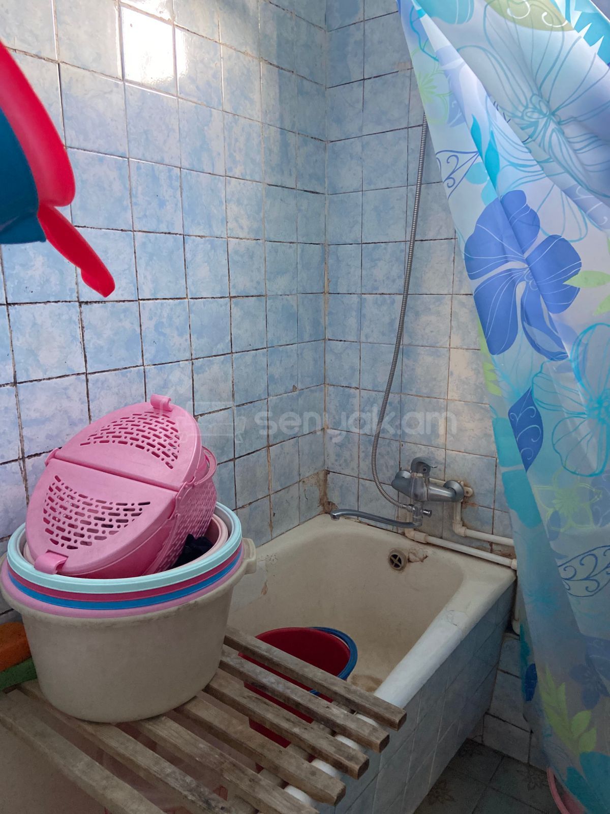 6 Սենյականոց Սեփական Տուն, 180քմ, Կոսմետիկ Վերանորոգված