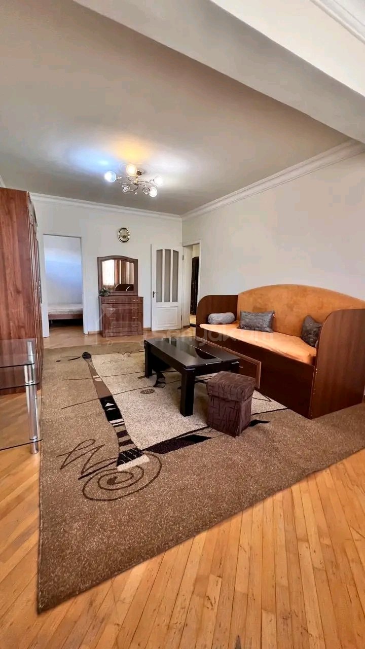 2 Սենյականոց Բնակարան Քարե Շենքում, 50քմ, 3/5 հարկ, Նորմալ Վիճակում, Կահավորված