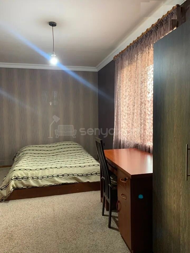 3 Սենյականոց Բնակարան Քարե Շենքում, 72քմ, 5/5 հարկ, Կապիտալ Վերանորոգված