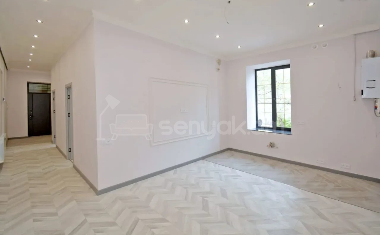 3 Սենյականոց Բնակարան Քարե Շենքում, 67քմ, 2/3 հարկ, Կապիտալ Վերանորոգված