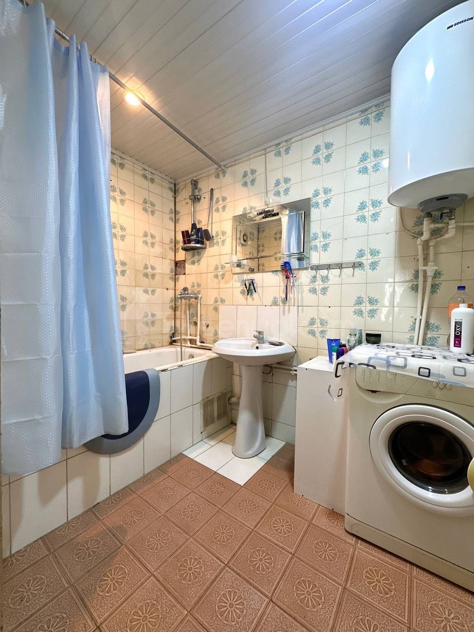 3 Սենյականոց Բնակարան, 90քմ, 9/14 հարկ, Նորմալ Վիճակում