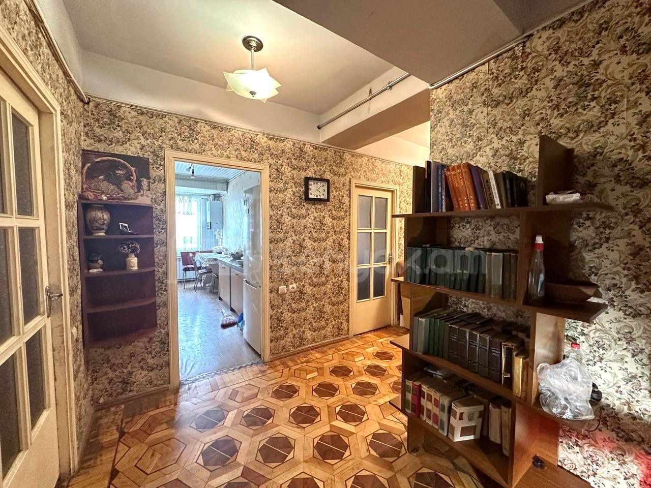 3 Սենյականոց Բնակարան, 90քմ, 9/14 հարկ, Նորմալ Վիճակում