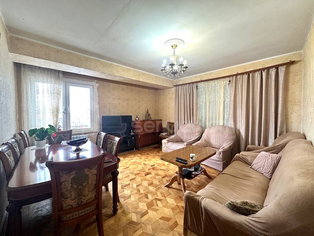 3 Սենյականոց Բնակարան, 90քմ, 9/14 հարկ, Նորմալ Վիճակում