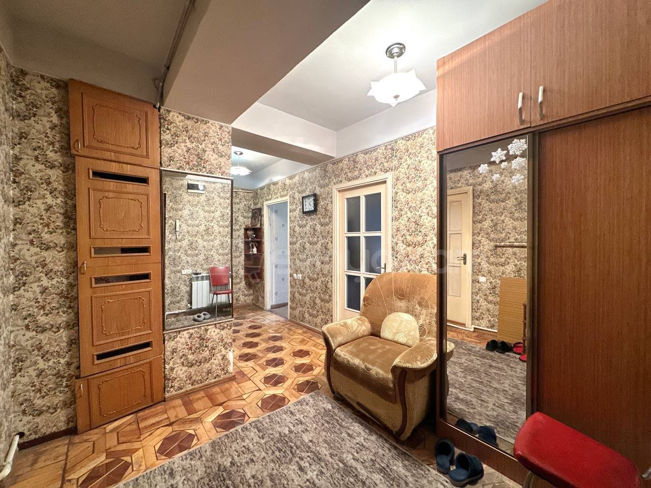 3 Սենյականոց Բնակարան, 90քմ, 9/14 հարկ, Նորմալ Վիճակում