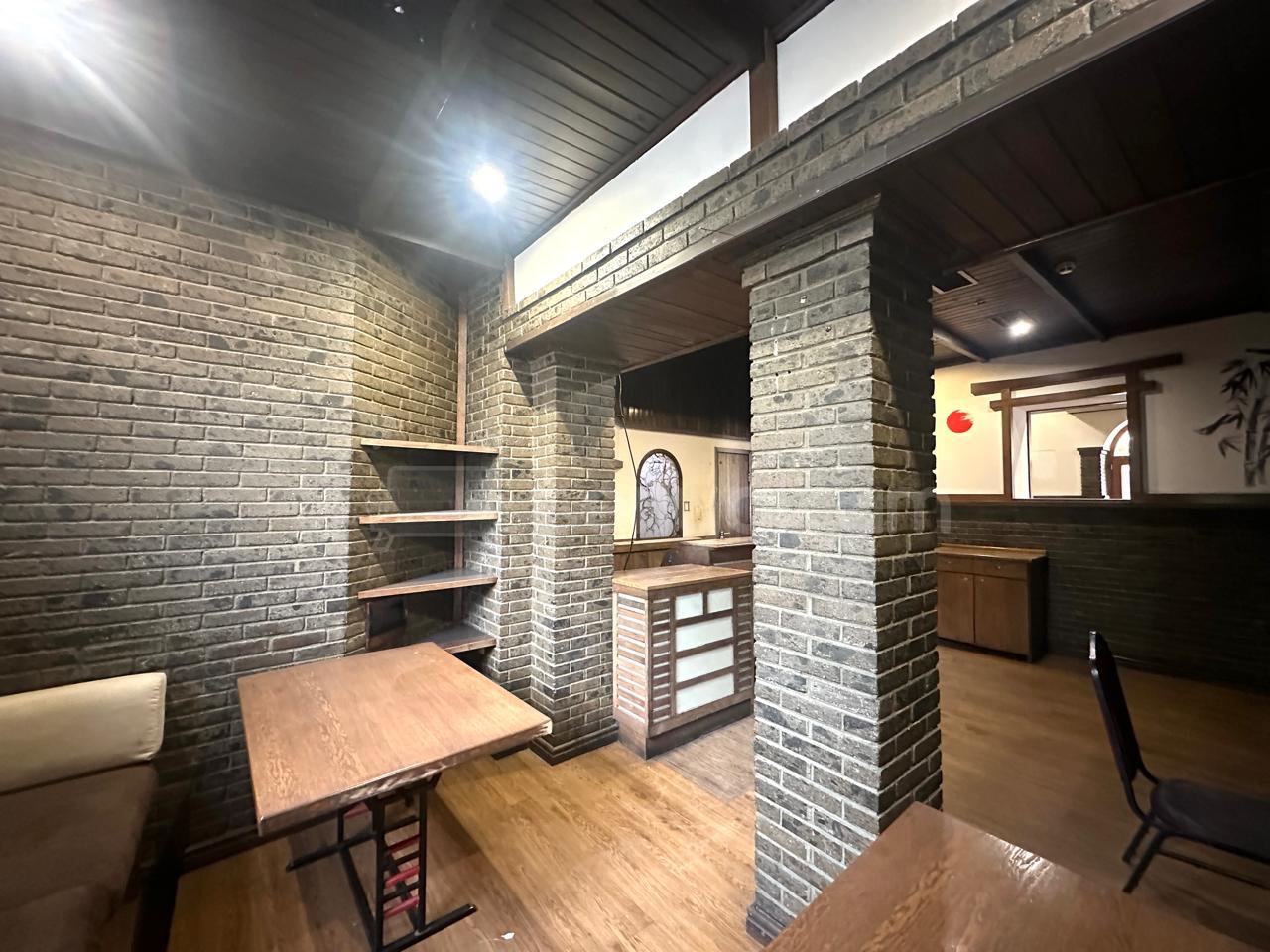 Կոմերցիոն Տարածք, 121քմ, Կապիտալ Վերանորոգված