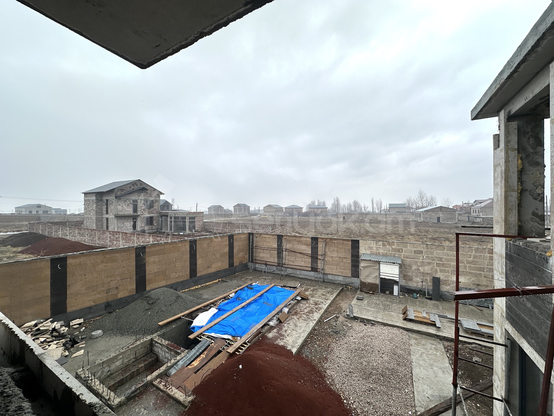 5 Սենյականոց Սեփական Տուն, 300քմ, Կապիտալ Վերանորոգված