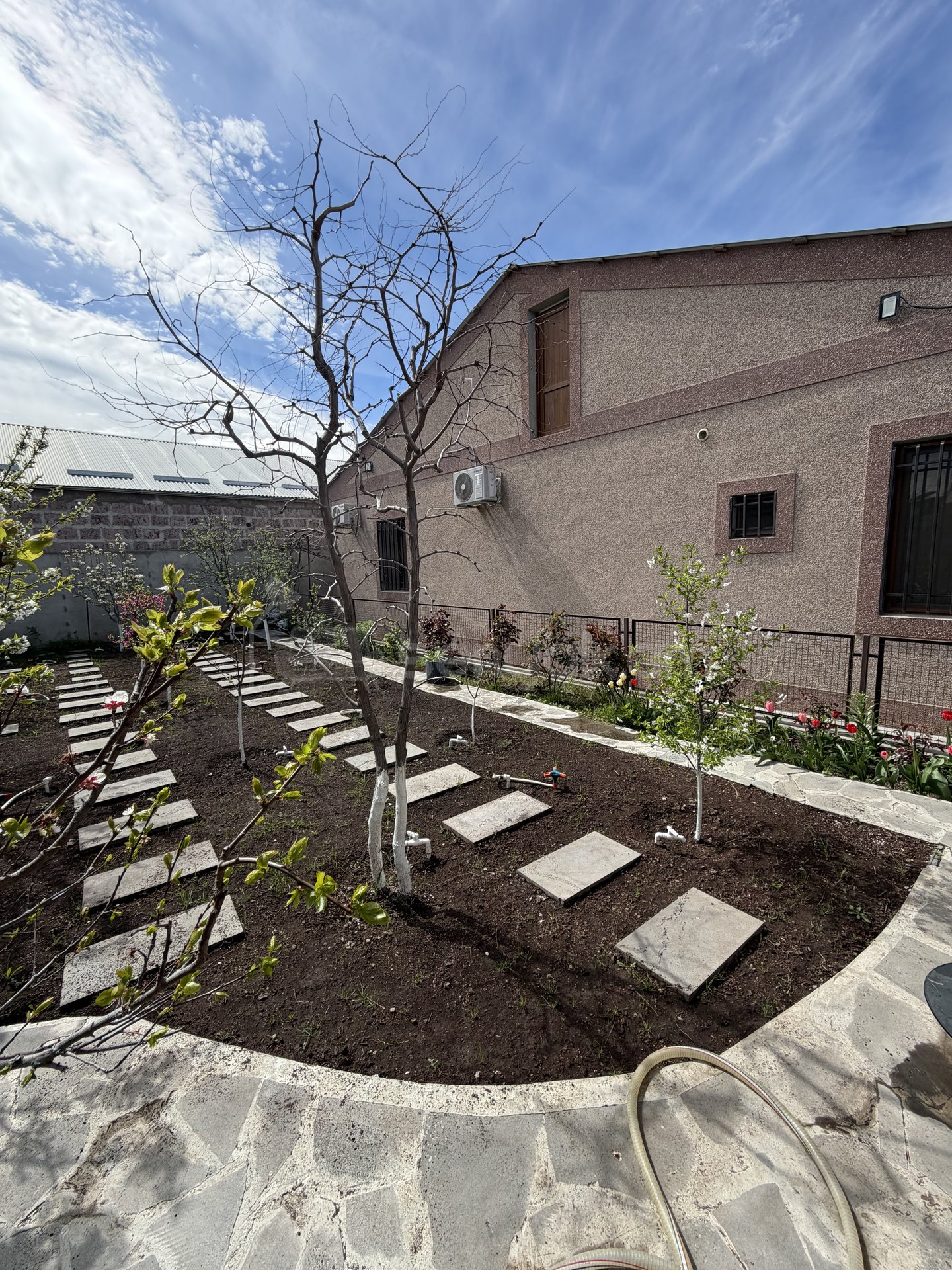 4 Սենյականոց Սեփական Տուն, 90քմ, Կապիտալ Վերանորոգված