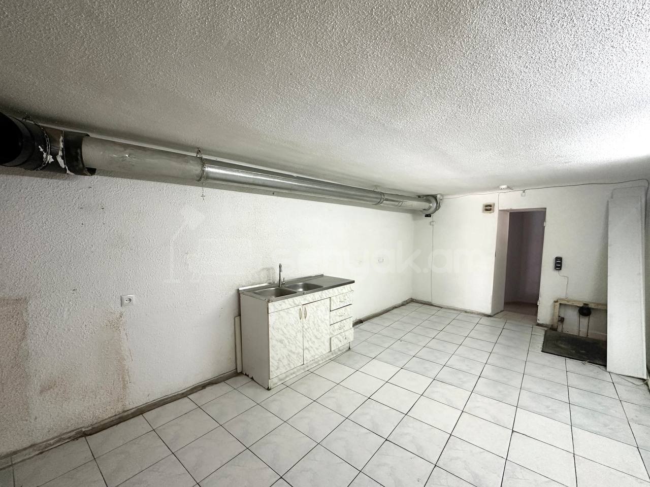 Կոմերցիոն Տարածք, 145քմ, Կապիտալ Վերանորոգված