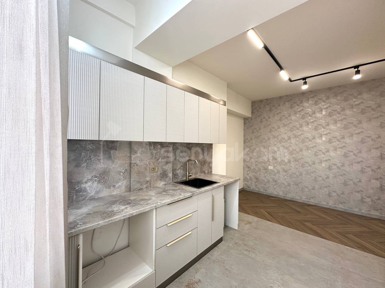 2 Սենյականոց Բնակարան Նորակառույցում, 40քմ, 5/7 հարկ, Կապիտալ Վերանորոգված