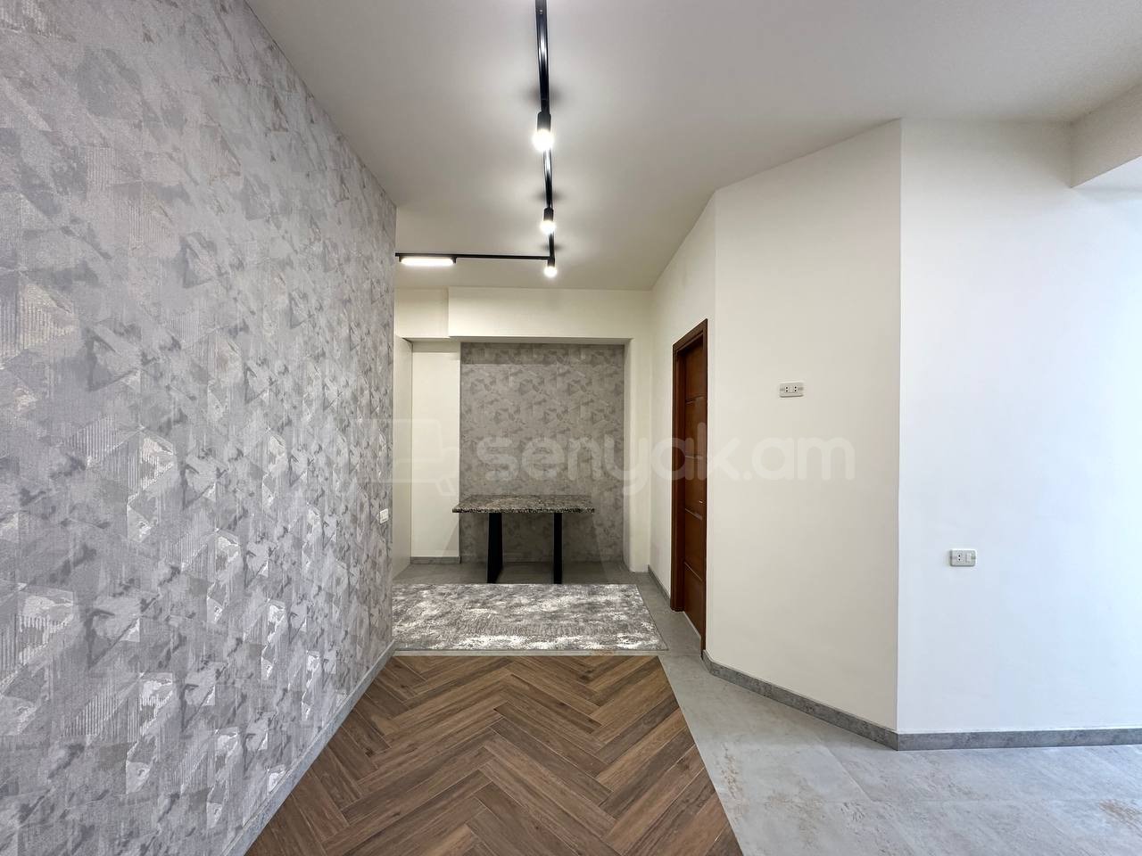 2 Սենյականոց Բնակարան Նորակառույցում, 40քմ, 5/7 հարկ, Կապիտալ Վերանորոգված