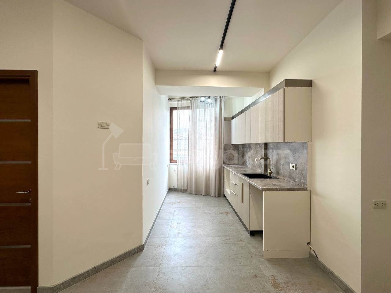 2 Սենյականոց Բնակարան Նորակառույցում, 40քմ, 5/7 հարկ, Կապիտալ Վերանորոգված