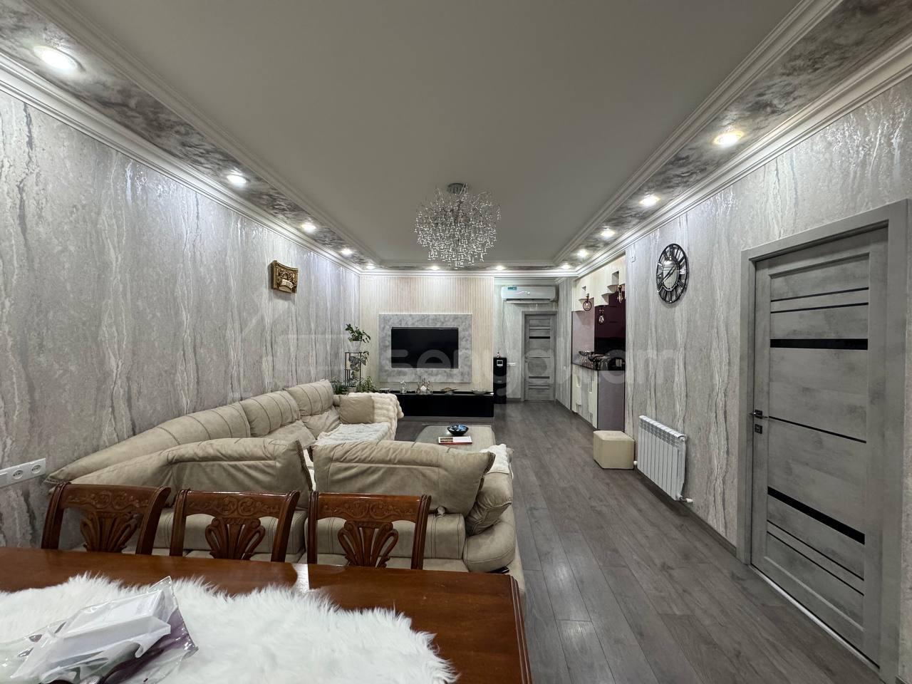 4 Սենյականոց Բնակարան Նորակառույց Քարե Շենքում, 93քմ, 4/5 հարկ, Կապիտալ Վերանորոգված