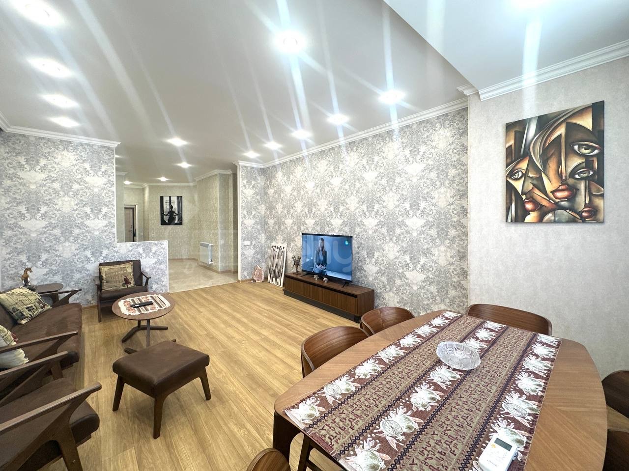 2 Սենյականոց Բնակարան Նորակառույցում, 72քմ, 10/11 հարկ, Կապիտալ Վերանորոգված