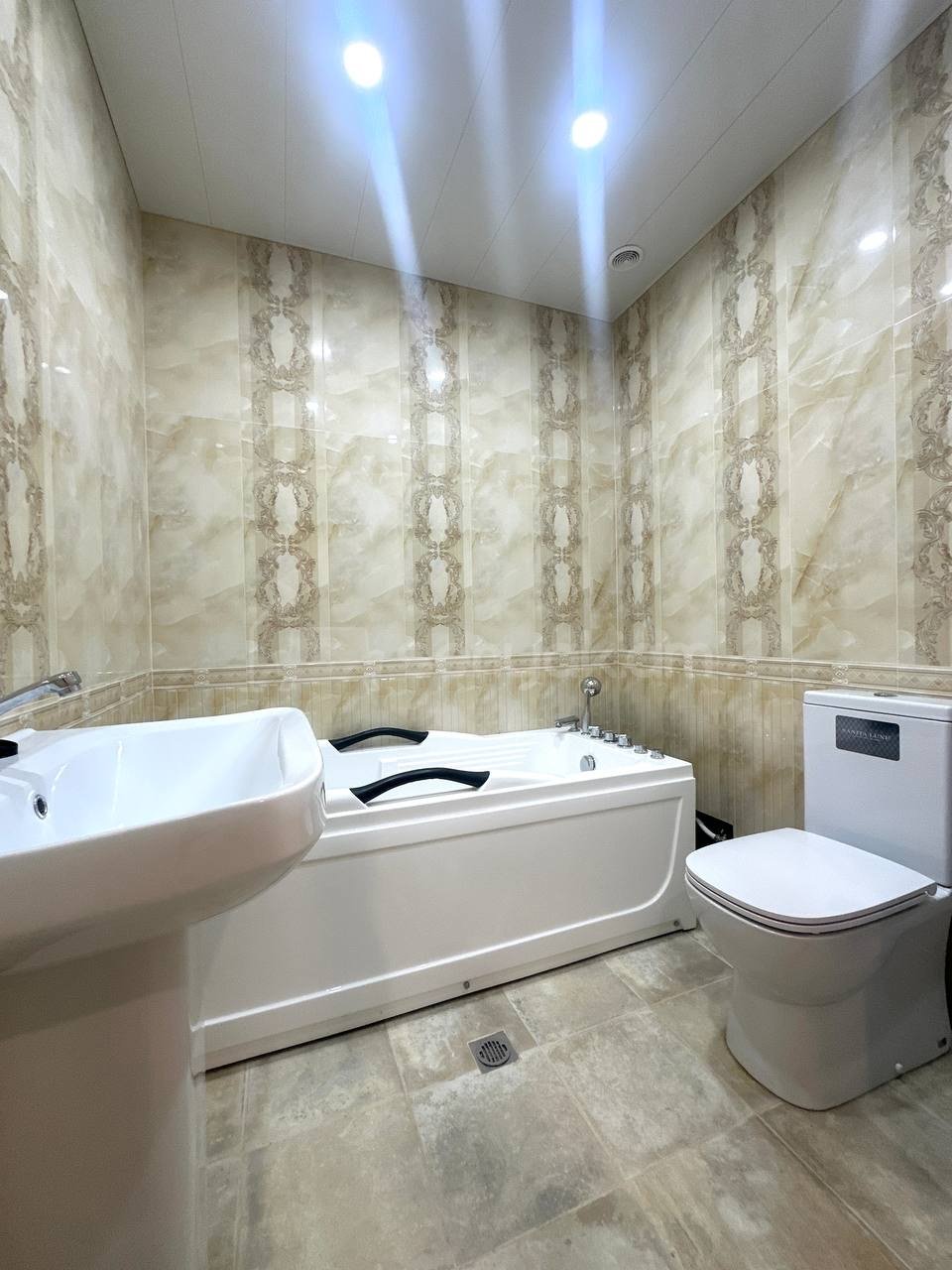 3 Սենյականոց Բնակարան Նորակառույցում, 97քմ, 10/11 հարկ, Կապիտալ Վերանորոգված