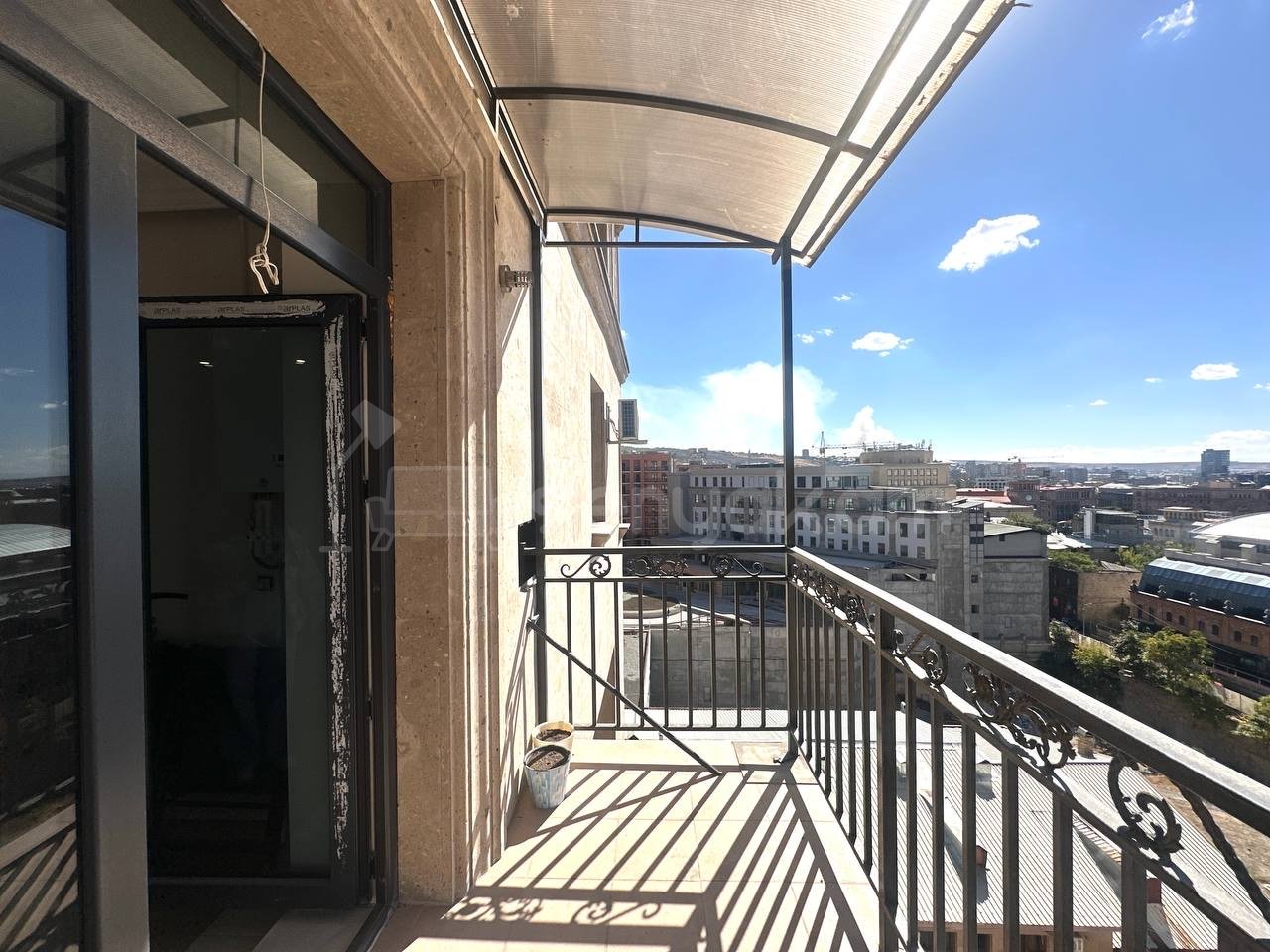 3 Սենյականոց Բնակարան Նորակառույցում, 97քմ, 10/11 հարկ, Կապիտալ Վերանորոգված