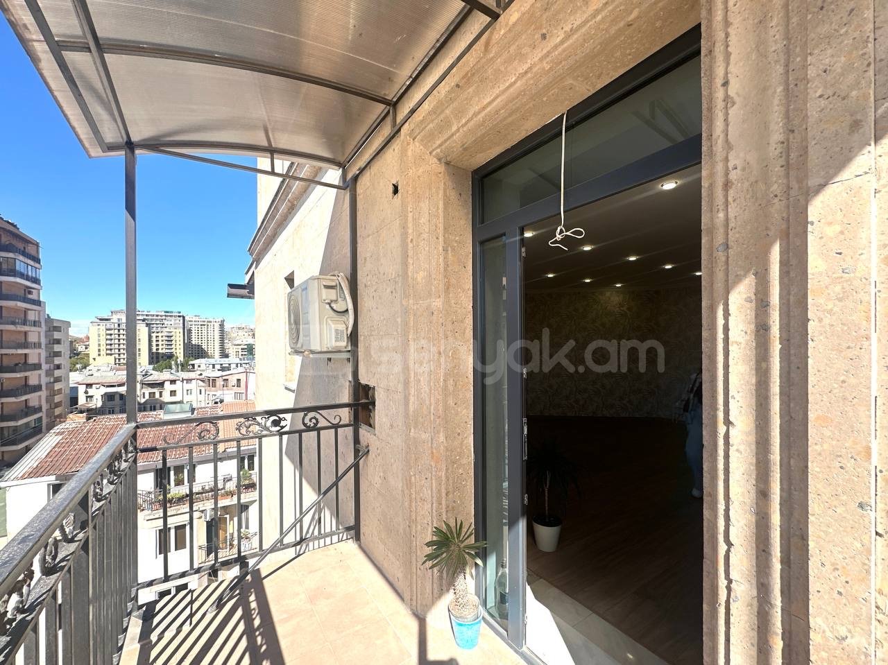 3 Սենյականոց Բնակարան Նորակառույցում, 97քմ, 10/11 հարկ, Կապիտալ Վերանորոգված