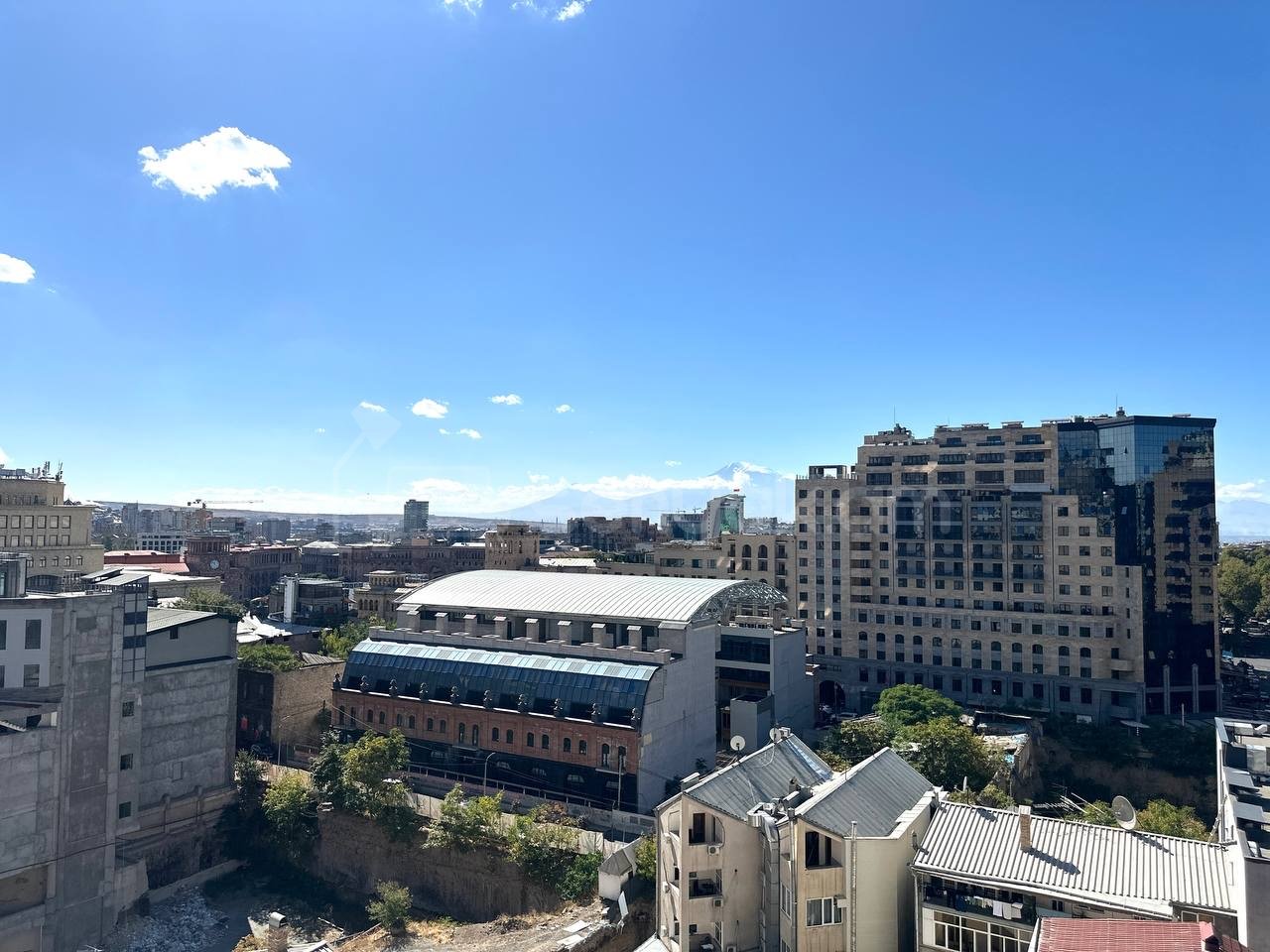 5 Սենյականոց Բնակարան Նորակառույցում, 185քմ, 10/11 հարկ, Կապիտալ Վերանորոգված